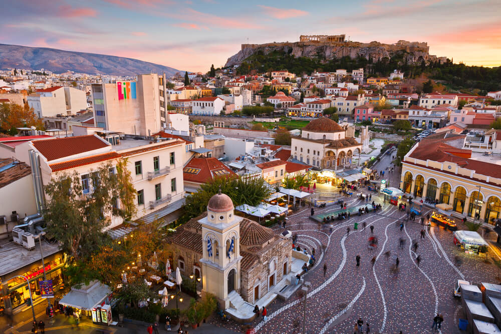 Yunanistan'da Yaşamak: Kapsamlı Bir Rehber